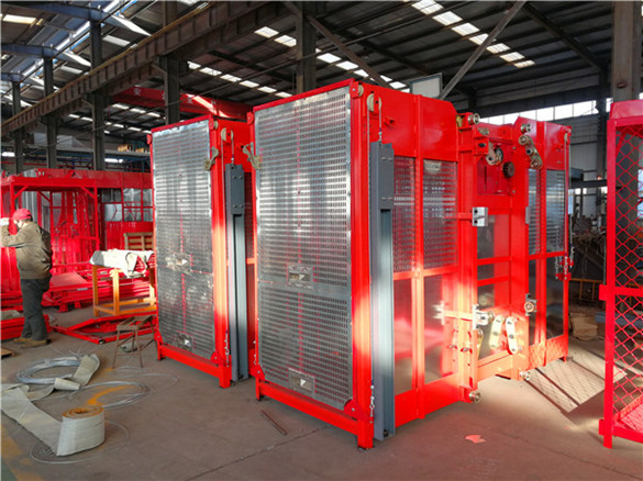 constructin hoist