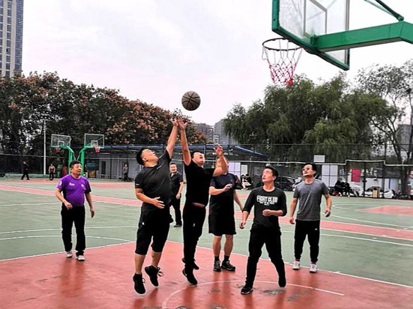 Tavol Basketball team