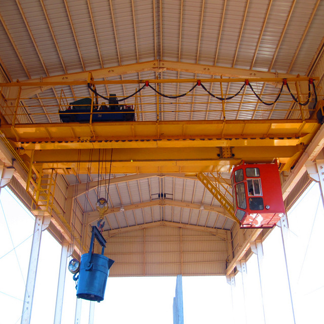 Tavol Brand QD Heavy Duty Model Double Girder Overhead Cranes Suitable in Busy And Heavy Duty Working Environment