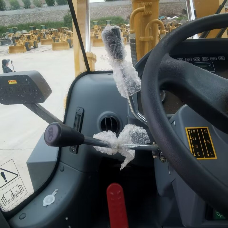 loader details DS 8