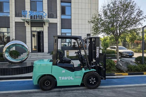 The Revolution Is Here: 2026 TAVOL CPD Series Lithium Forklift!