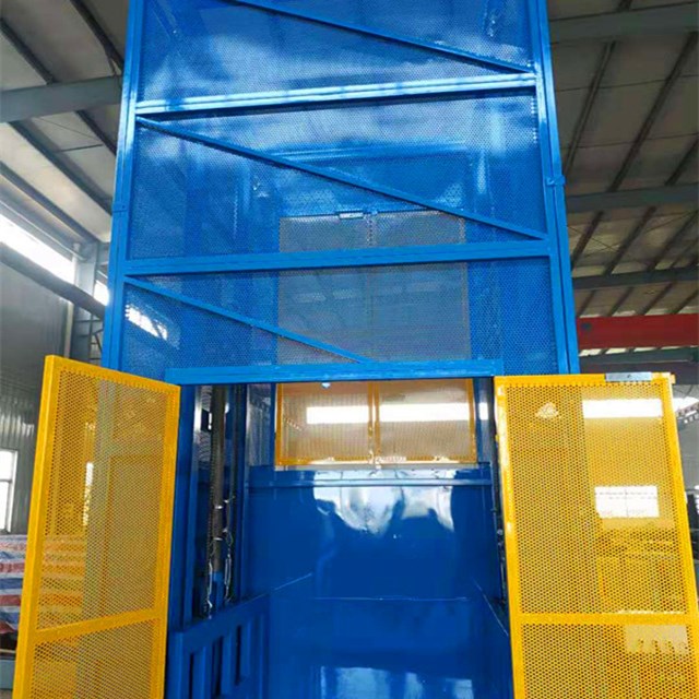 Materials Cargo Lift Installation on The New Zealand Airport 