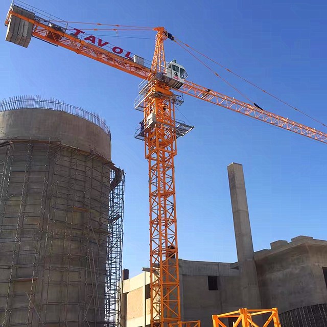 tower crane in oman