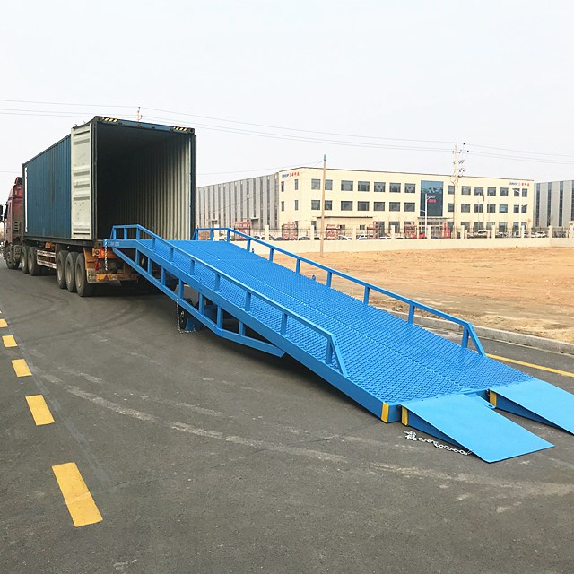 Hydraulic mobile dock ramp for Sale