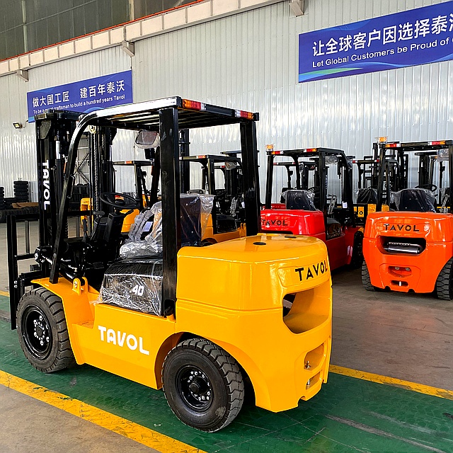 4 Ton Diesel Forklift CPCD40 - Tavol Group