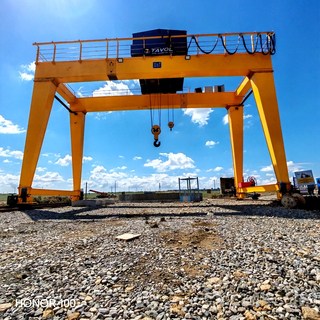 Heavy Duty 200 Ton Double Girder Gantry Crane with Open Winch Trolley