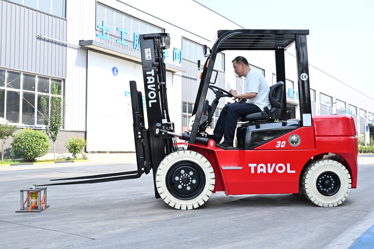 New Generation Tavol 3.0-4.0T Electric Forklift Series - 3 Ton 3.5 Ton 4 Ton Warehouse Electric Forklifts