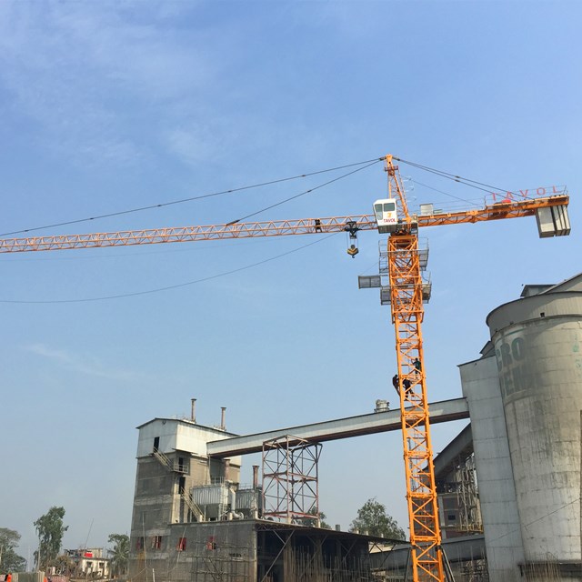 tower crane for cement factory