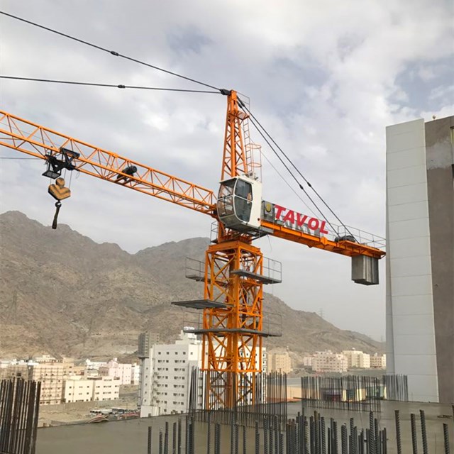 tower crane in saudi arabia